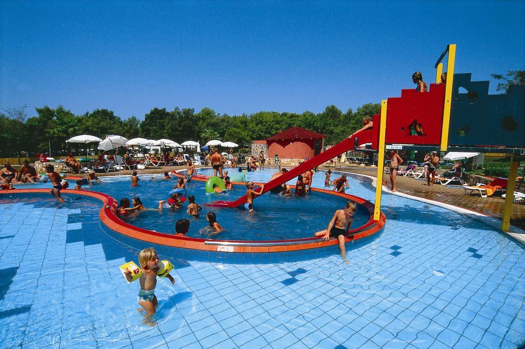 Albatross Mobile Homes On Valamar Camping Lanterna Holiday park 4*