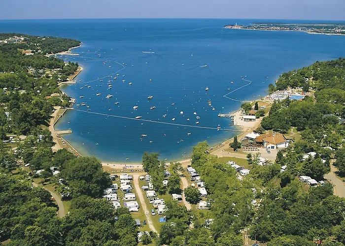Albatross Mobile Homes On Valamar Camping Lanterna